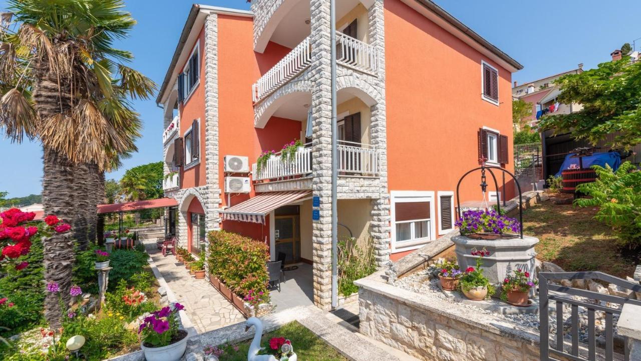 Apartments In City Centar Of Lovely Vrsar Exterior foto